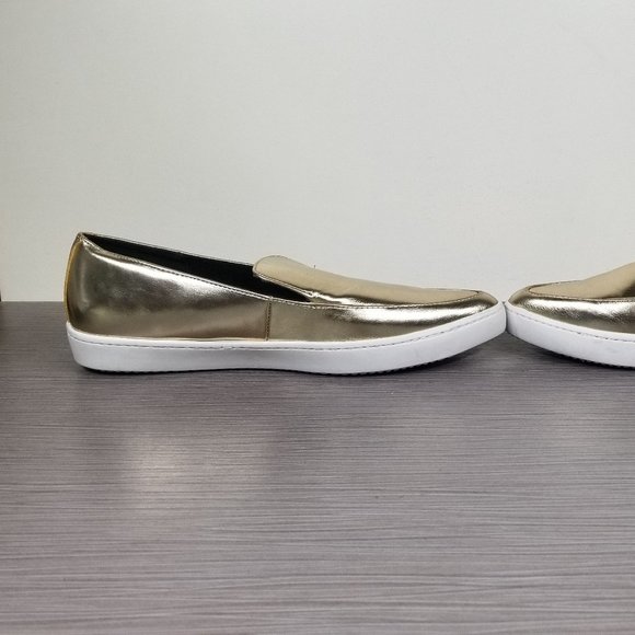 Aldo Trezzo Pointy Toe Sneaker, Gold Patent - Picture 16 of 16